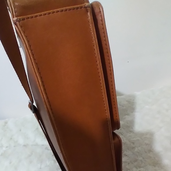 Matt & Nat Tan Laptop Bag - Picture 6 of 12